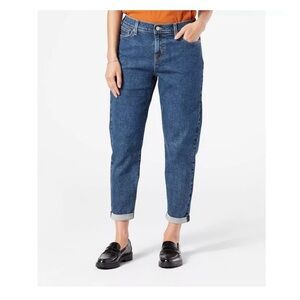 NEW DENIZEN® from Levi's® Women's Mid-Rise Cropped Boyfriend Jeans